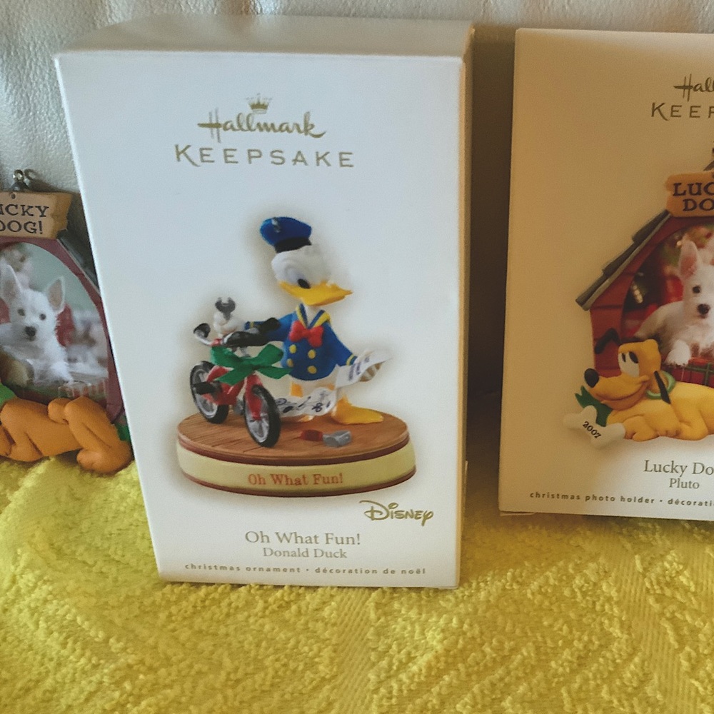 Hallmark keepsake Disney Donald ornament